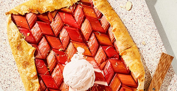 GALETTE Z RABARBAREM